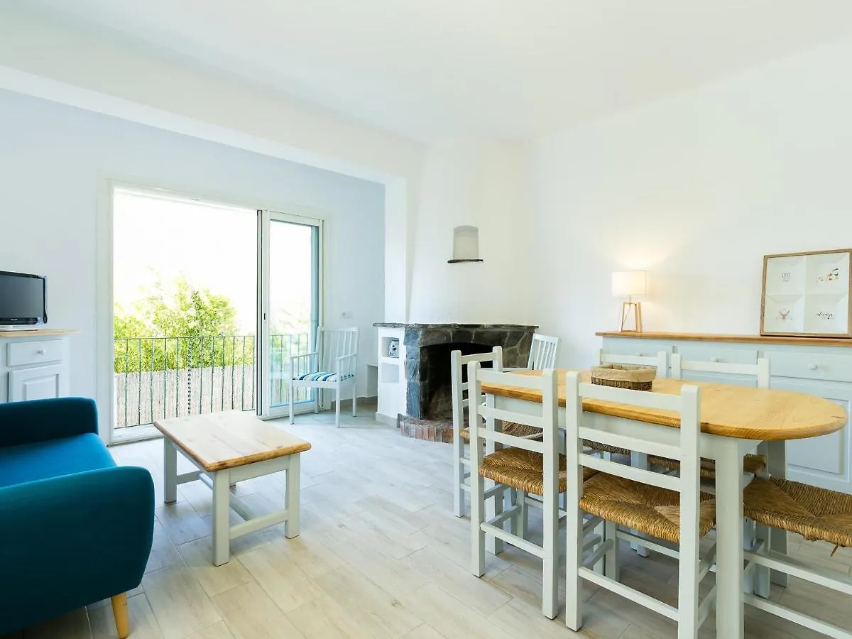 Apartamento Luminoso Y Espacioso Con Gran Jardin Privado, A Solo 150M De La Playa - Es-228-136 Roses Apartment