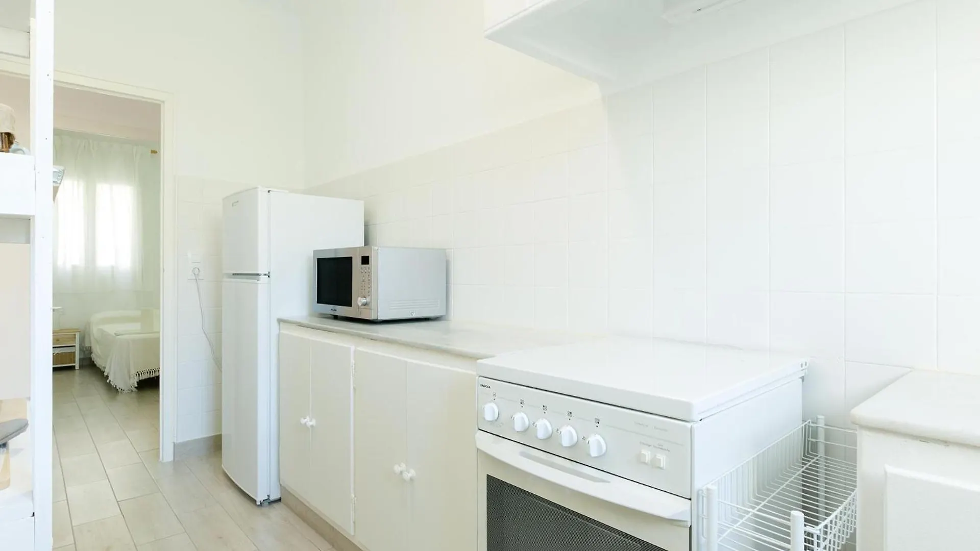 아파트 Apartamento Luminoso Y Espacioso Con Gran Jardin Privado, A Solo 150M De La Playa - Es-228-136 로지즈 스페인