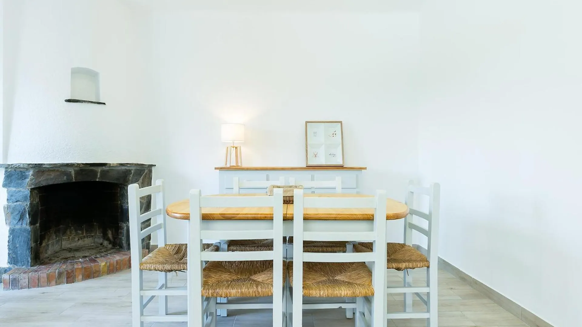 Apartamento Luminoso Y Espacioso Con Gran Jardin Privado, A Solo 150M De La Playa - Es-228-136 로지즈 아파트
